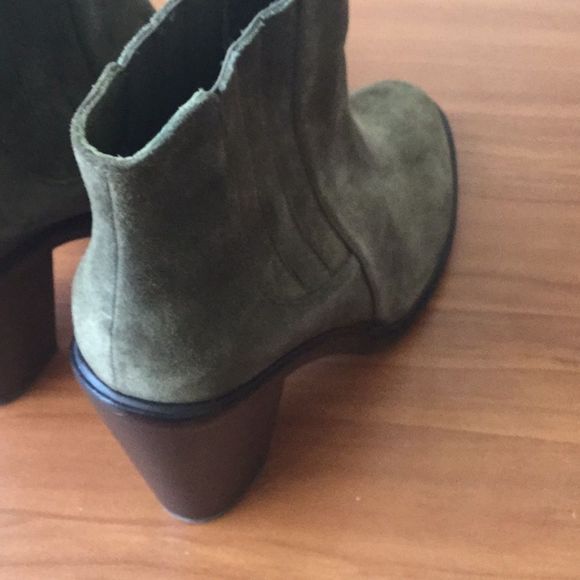 JOIE Suede CLOEE BOOTIE NEW - Picture 6 of 11